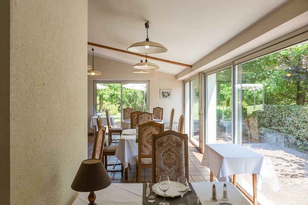 Les Platanes Otel Etauliers Dış mekan fotoğraf